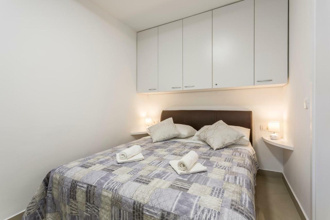 Studio Apartment Nikol Split Exterior foto